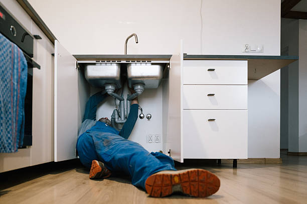 Professional Leak Detection technician working in Coupland, TX